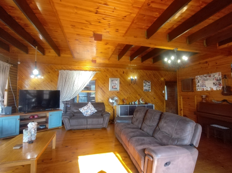 3 Bedroom Property for Sale in Noorsekloof Eastern Cape